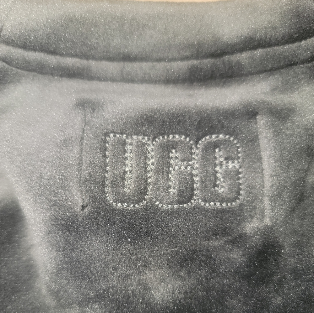 Ugg black velour sweatshirt - Picture 2 of 3